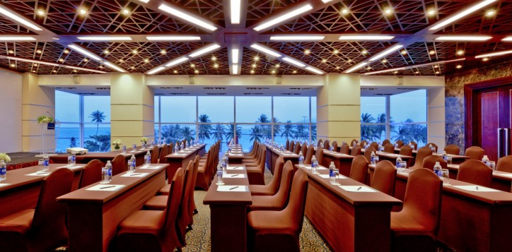 nnt-meeting-room-1-2