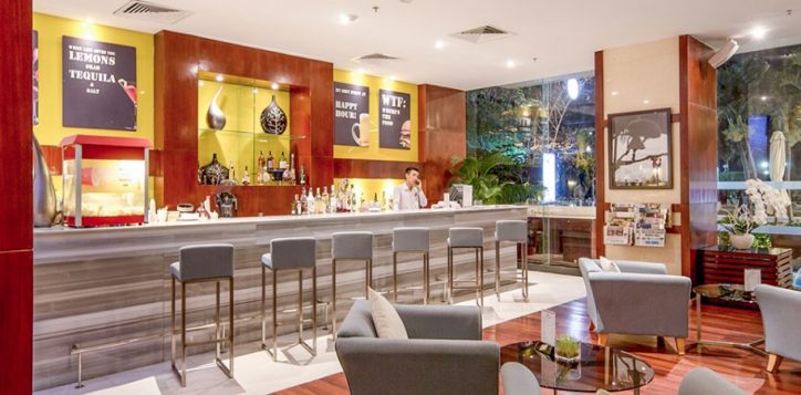 le-bar-2