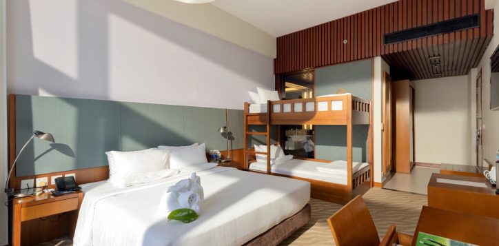 jul-17-novotel-room_3-2